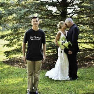 Just Married T shirt with arrow